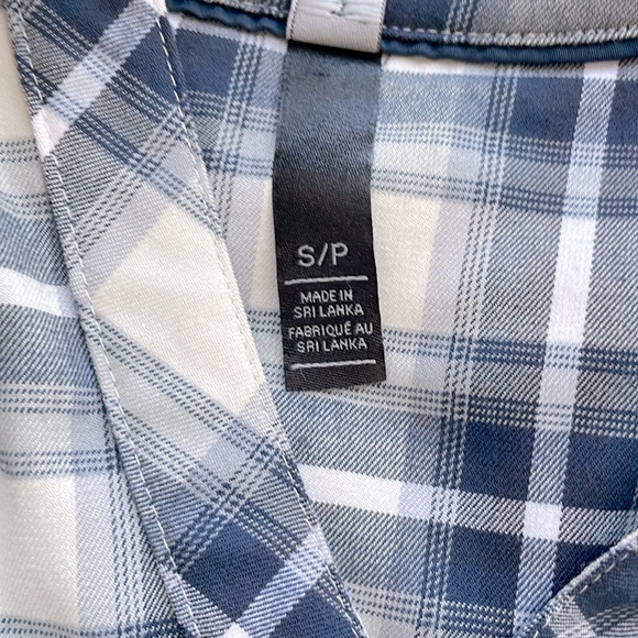 Mountain Hardware Women’s Blue, Gray, White Plaid Long Sleeve Shirt. Size Small. - Picture 11 of 13
